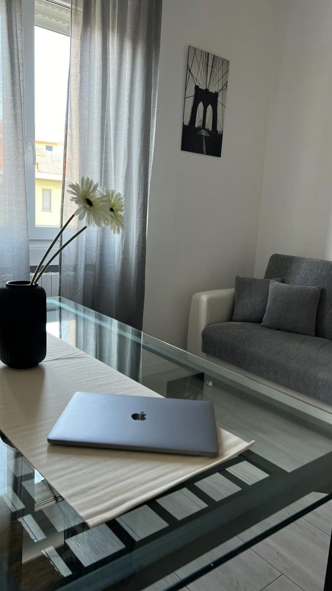 Rafael Milano - 10 Min From Linate Airport, Centrale Fs, Ospedale San Raffaele Apartment Exterior photo