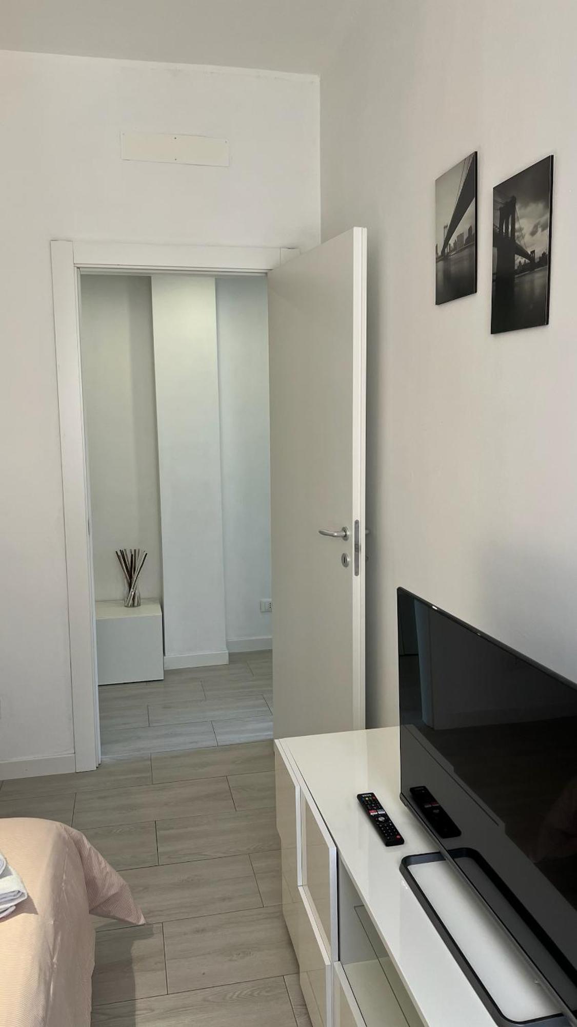 Rafael Milano - 10 Min From Linate Airport, Centrale Fs, Ospedale San Raffaele Apartment Exterior photo